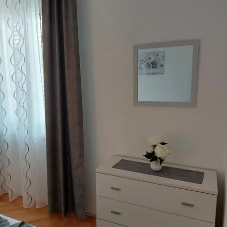 Apartment Hrzic *