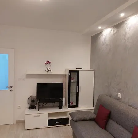 Hrzic Apartment Malinska